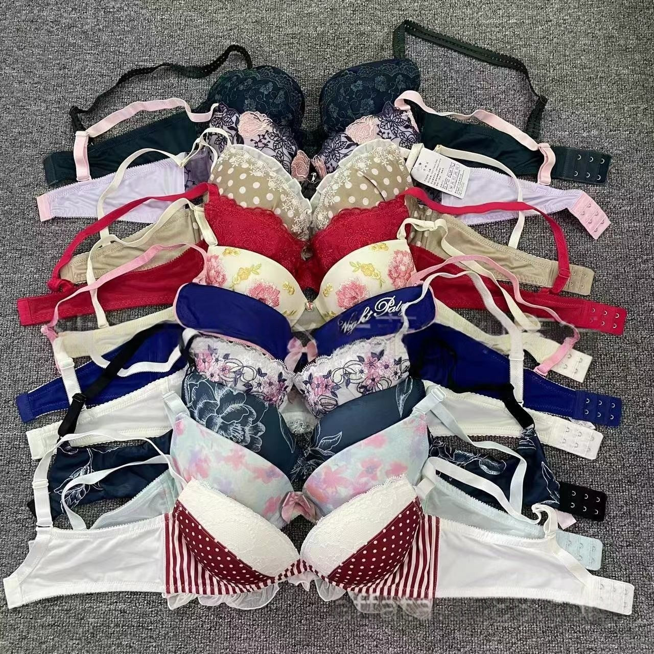 YY-06 Mixed Style Girls Embroidered Bras Wholesale