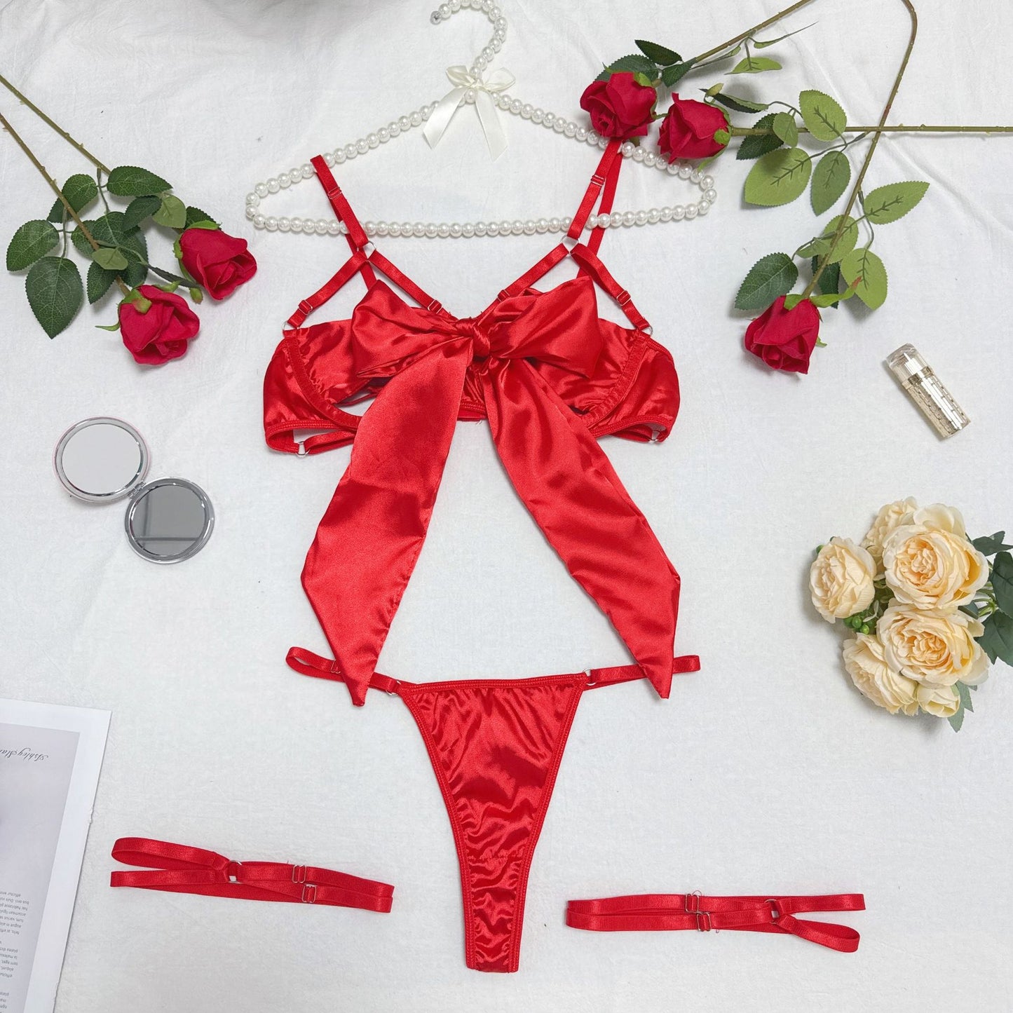 Lingerie New Style Sexy Lingerie Exquisite Bowknot Hollow Sexy Three-Piece Set with Underwire