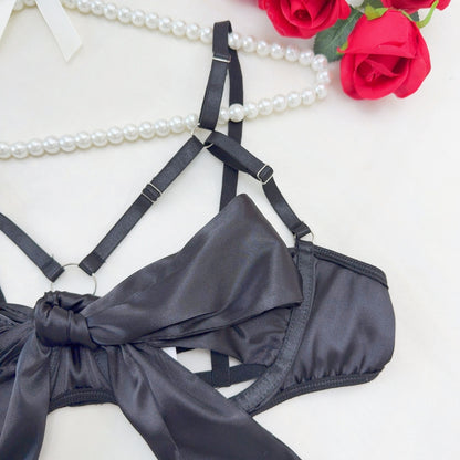 Lingerie New Style Sexy Lingerie Exquisite Bowknot Hollow Sexy Three-Piece Set with Underwire